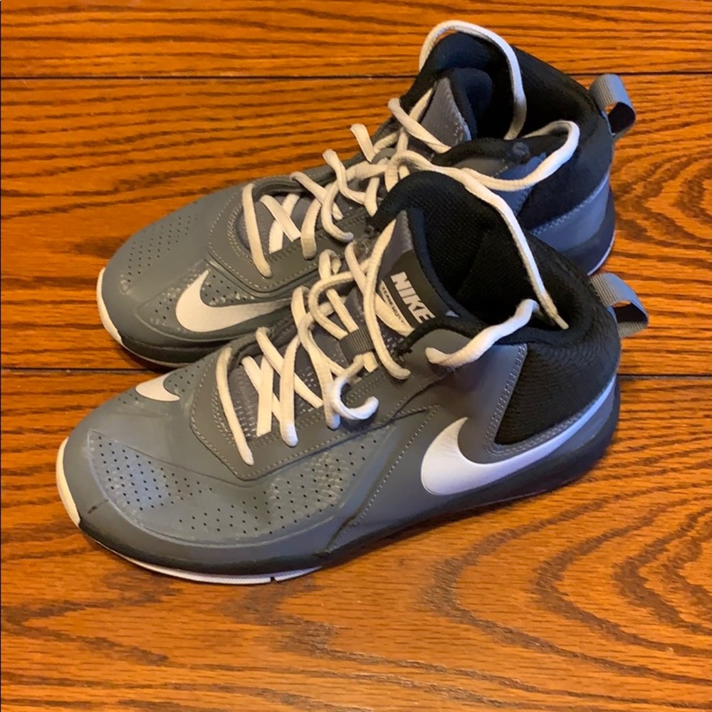 Nike 5y hi tops in great condition!